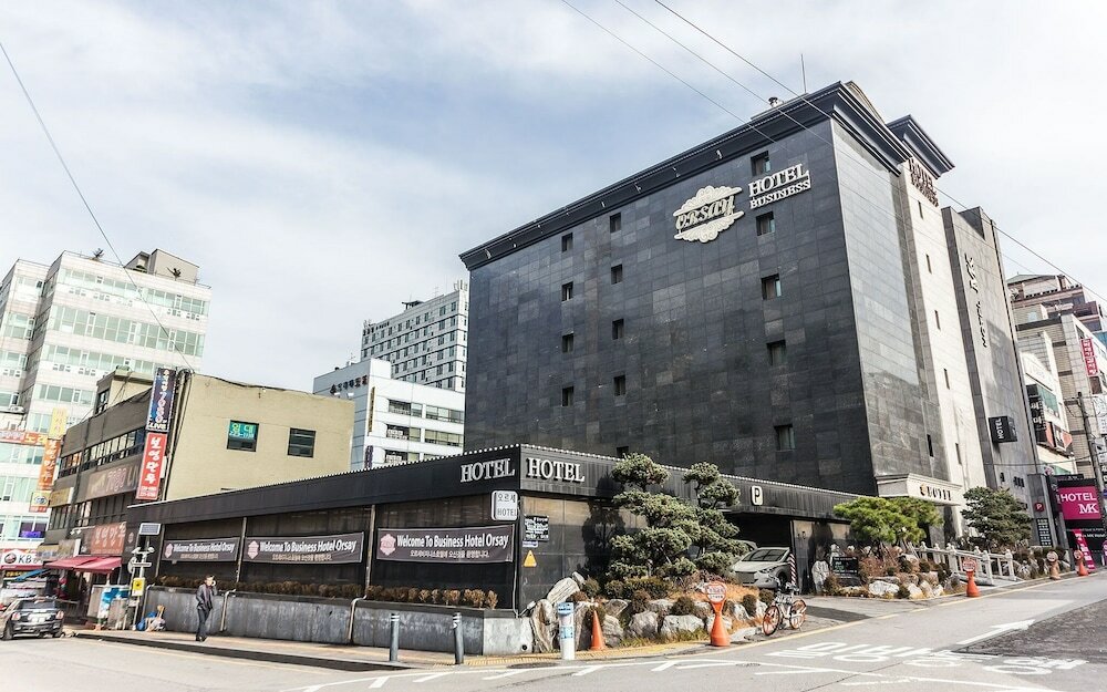 Фото Suwon Orsay Hotel
