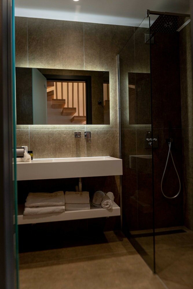 Фото Mirror Hotel