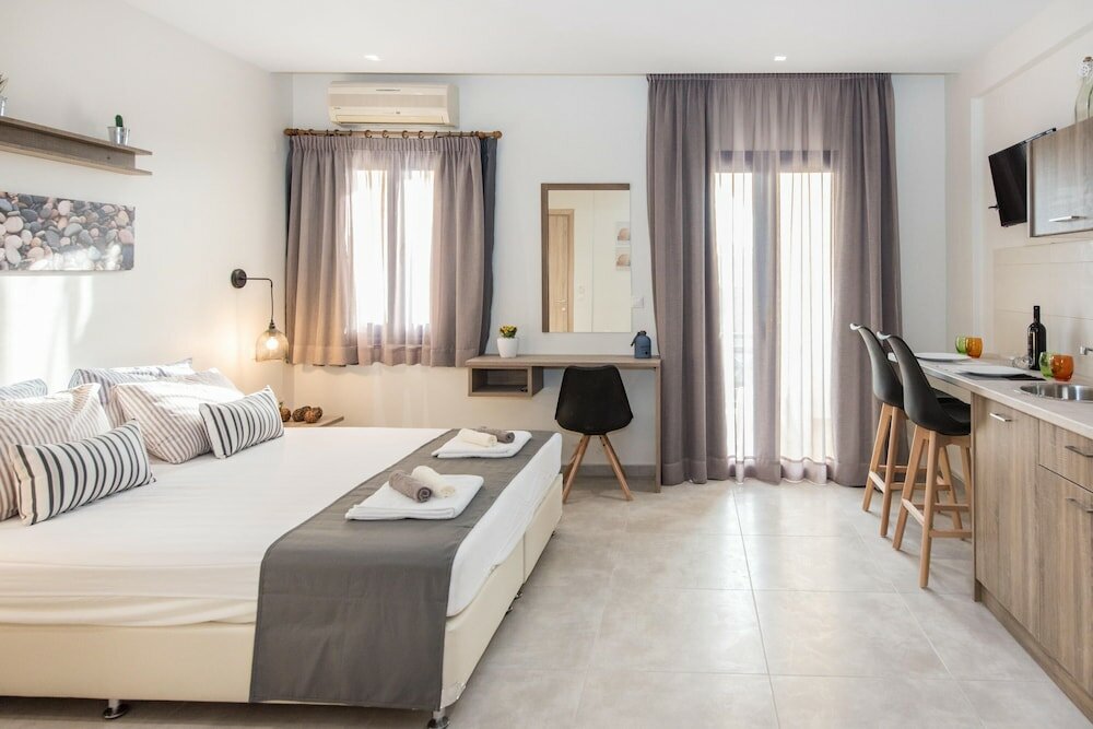 Фото Mikes Beach Lux