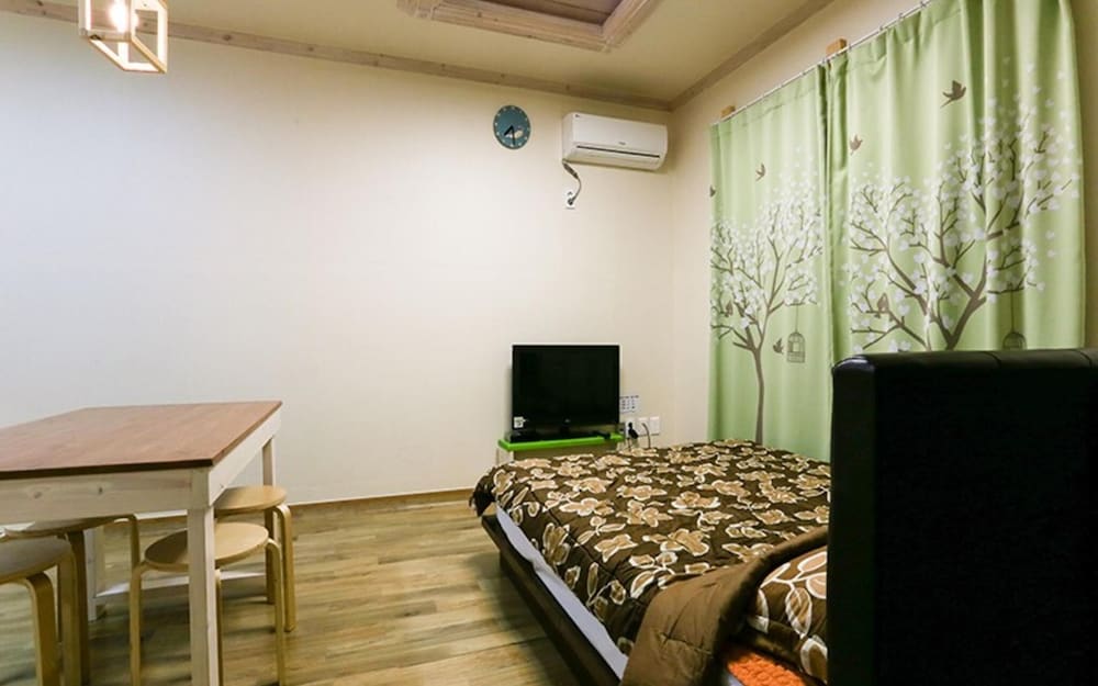 Фото Geochang Time Stay Pension