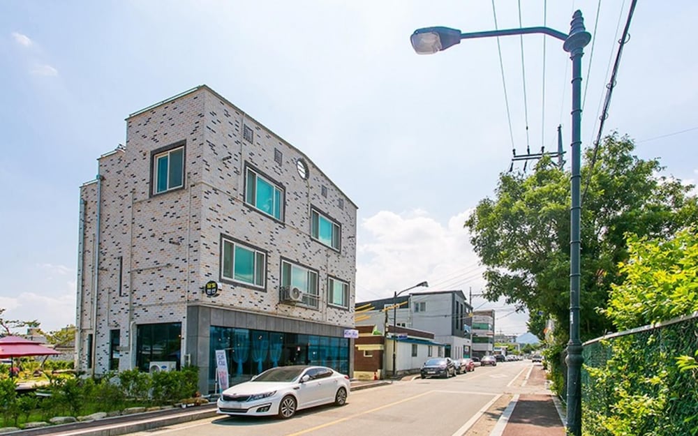 Фото Damyang Dambit Pension