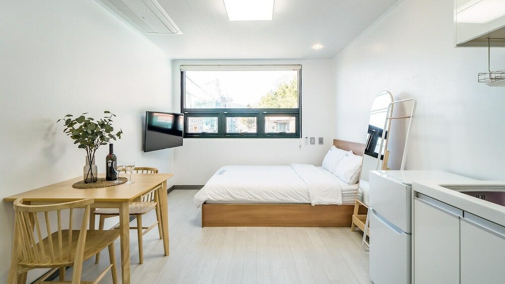 Фото Yeosu Nangmanstay Pension