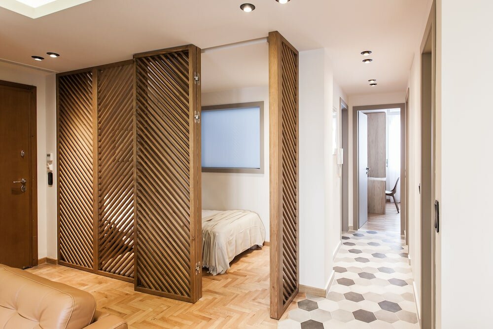 Фото Upstreet Modern Minimalist 3bd Apt-Hilton