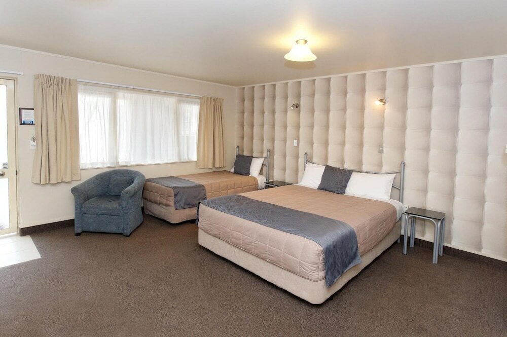 Фото Geneva Motor Lodge