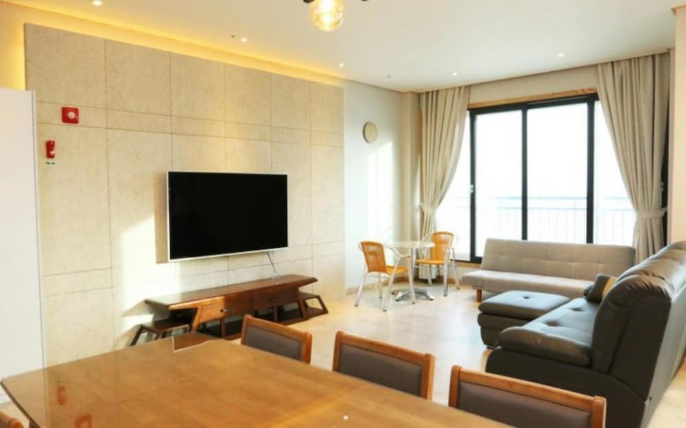 Фото Eulwangri Elim Beach Zone Pension