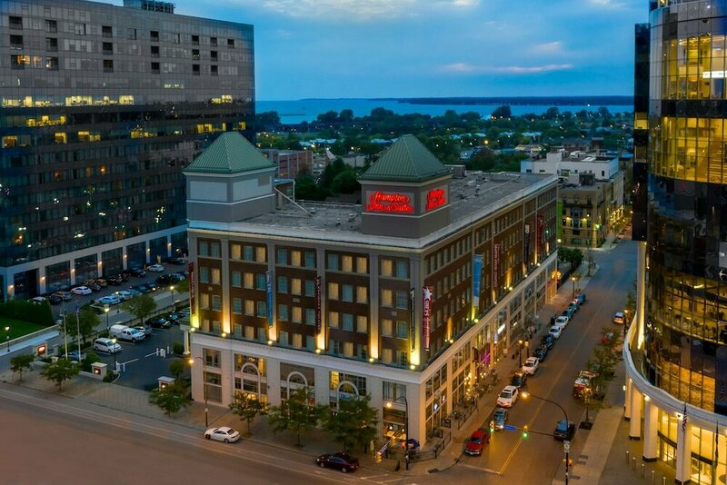 Гостиница Hampton Inn & Suites Buffalo Downtown