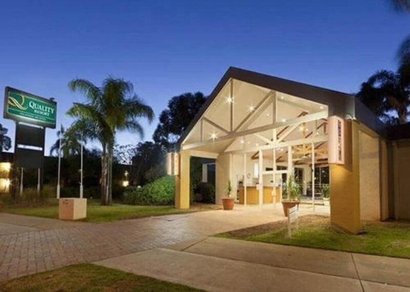 Гостиница Mildura Inlander Resort