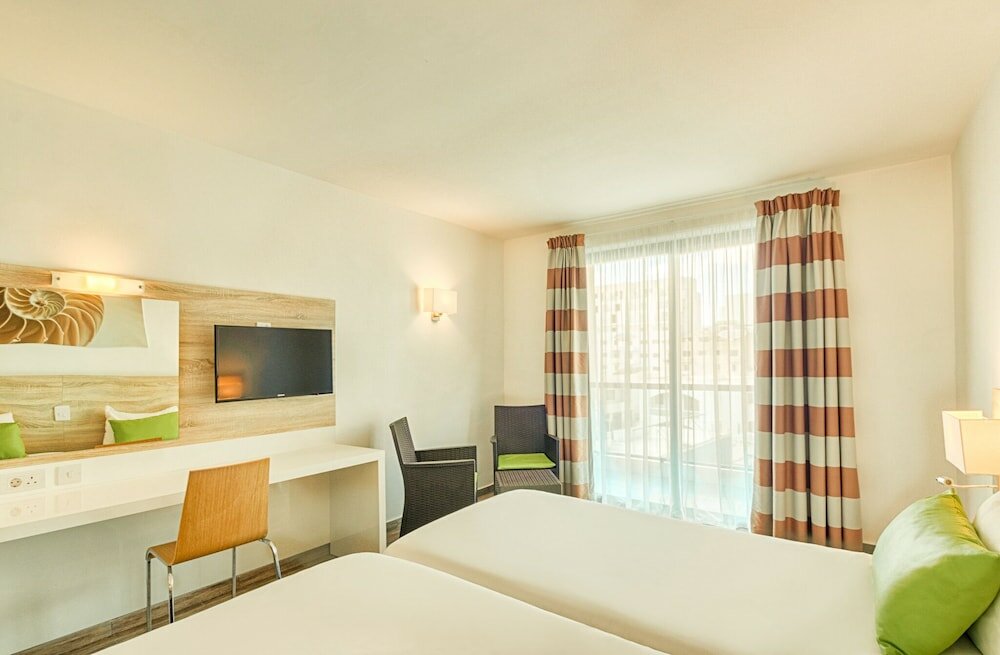 Фото Ax Odycy Hotel