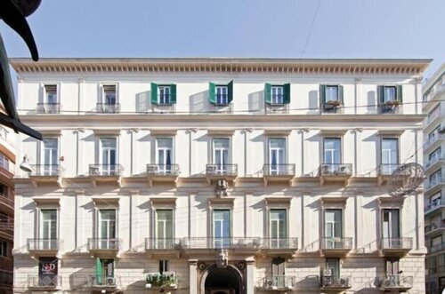 Гостиница Napolit'amo Hotel Principe в Неаполе