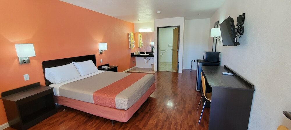 Фото Motel 6 Santa Nella, Ca - Los Banos