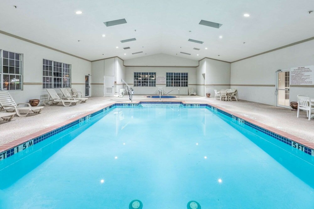 Фото Super 8 by Wyndham Hillsboro Tx