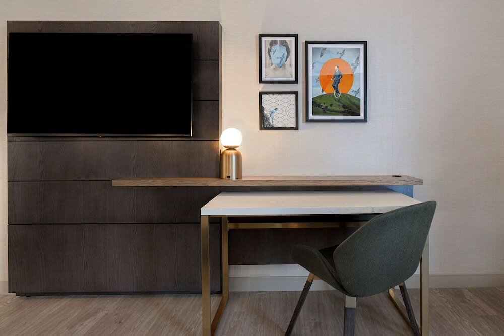 Фото DoubleTree by Hilton Palmdale, Ca