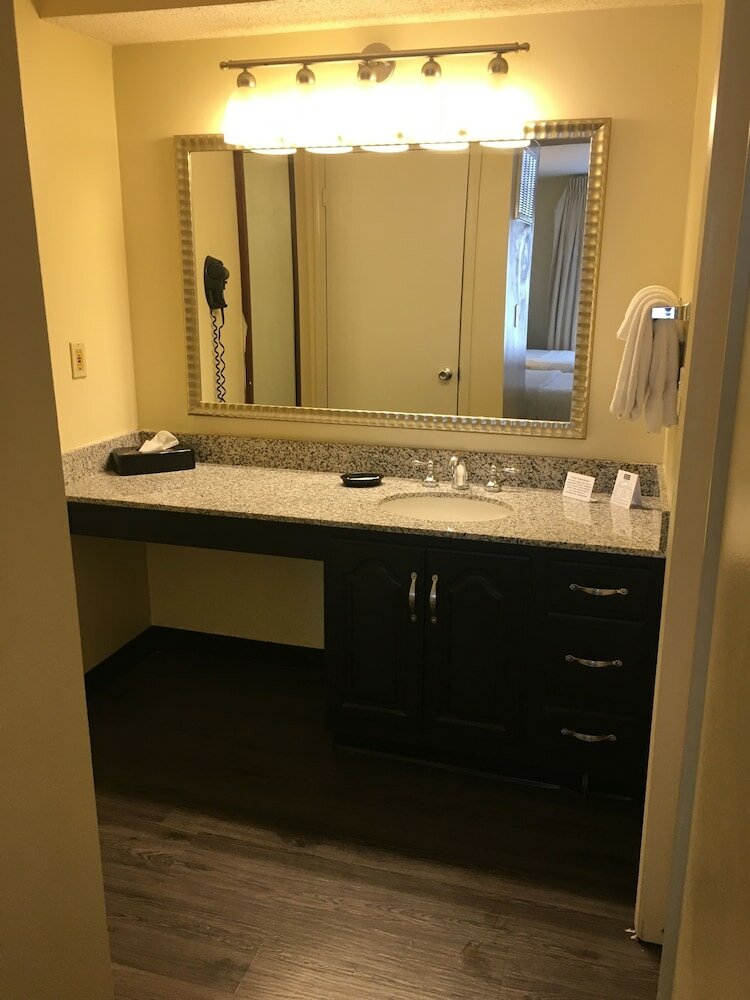 Фото SureStay Studio by Best Western Pensacola