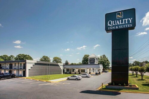 Гостиница Quality Inn & Suites University Area
