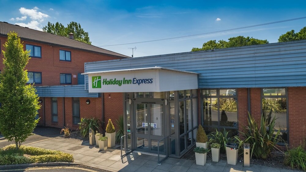 Фото Holiday Inn Express Preston - South, an Ihg Hotel