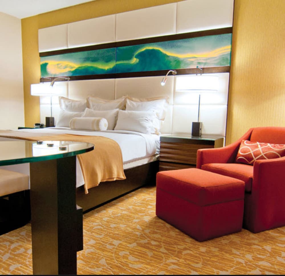 Фото The L.A. Grand Hotel Downtown