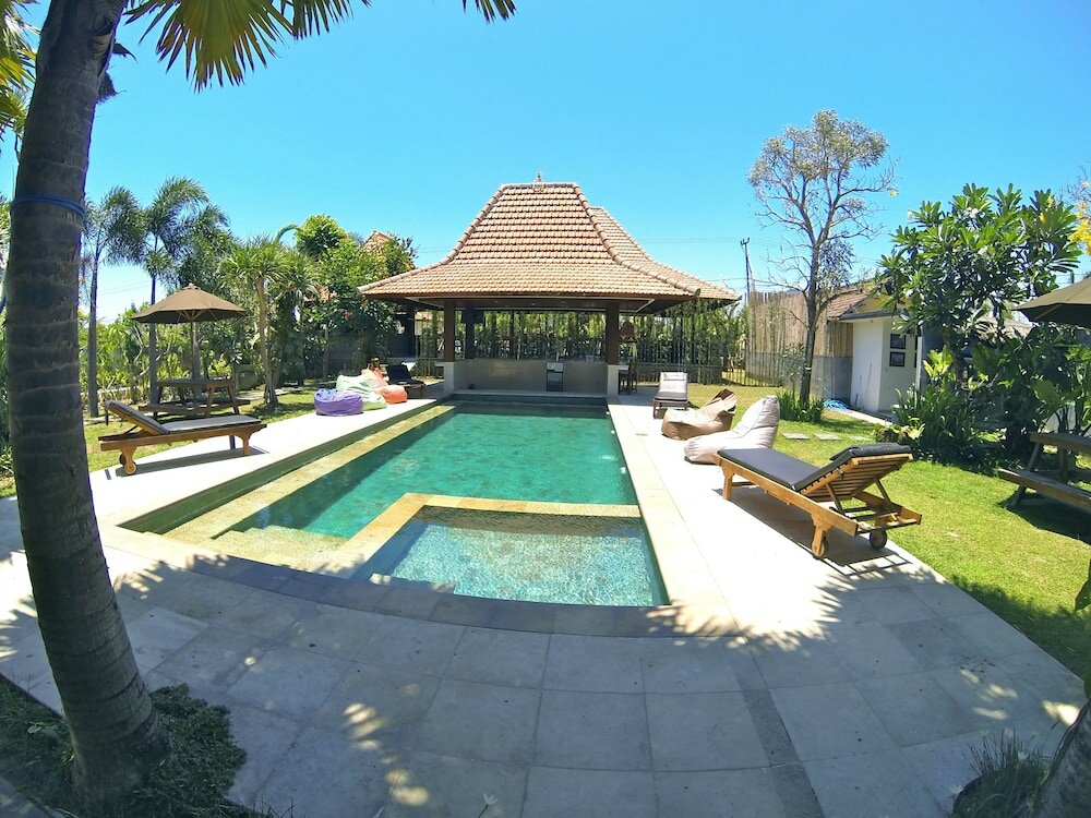 Фото Premier Surf Camp