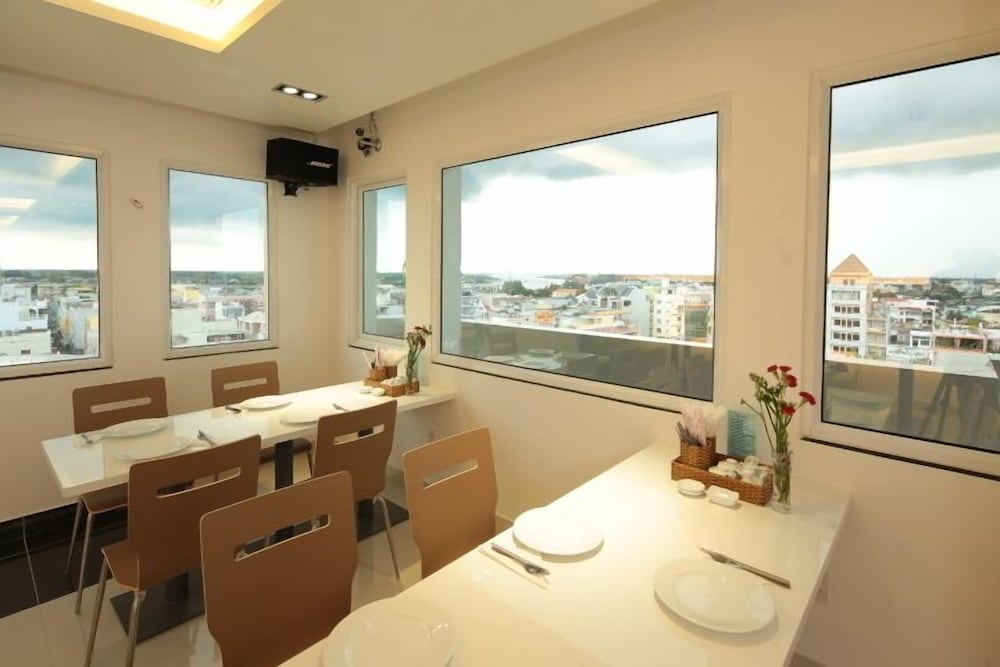 Фото Hung Cuong Hotel