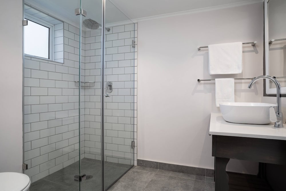 Фото Protea Hotel by Marriott Cape Town Mowbray