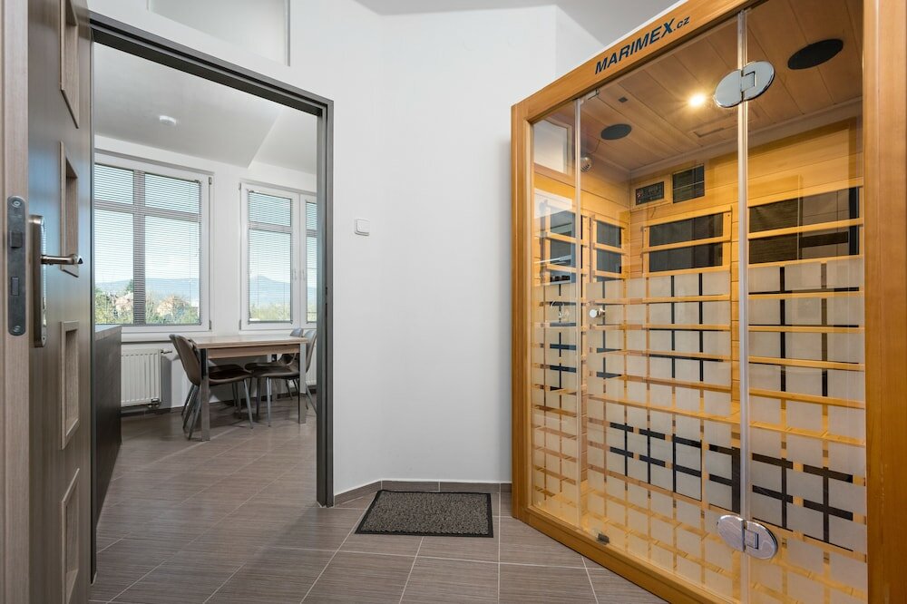 Фото Apartma SunGarden Liberec