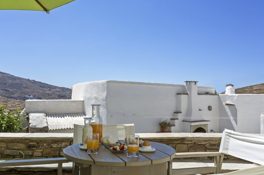 Фото Crossroads Inn