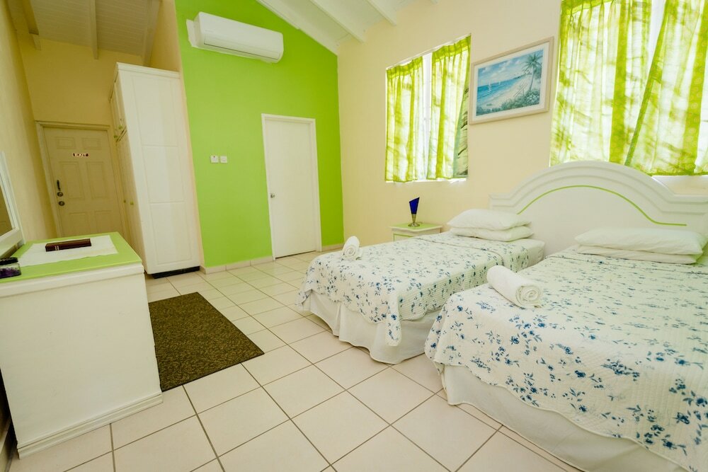 Фото Four Springs Villa