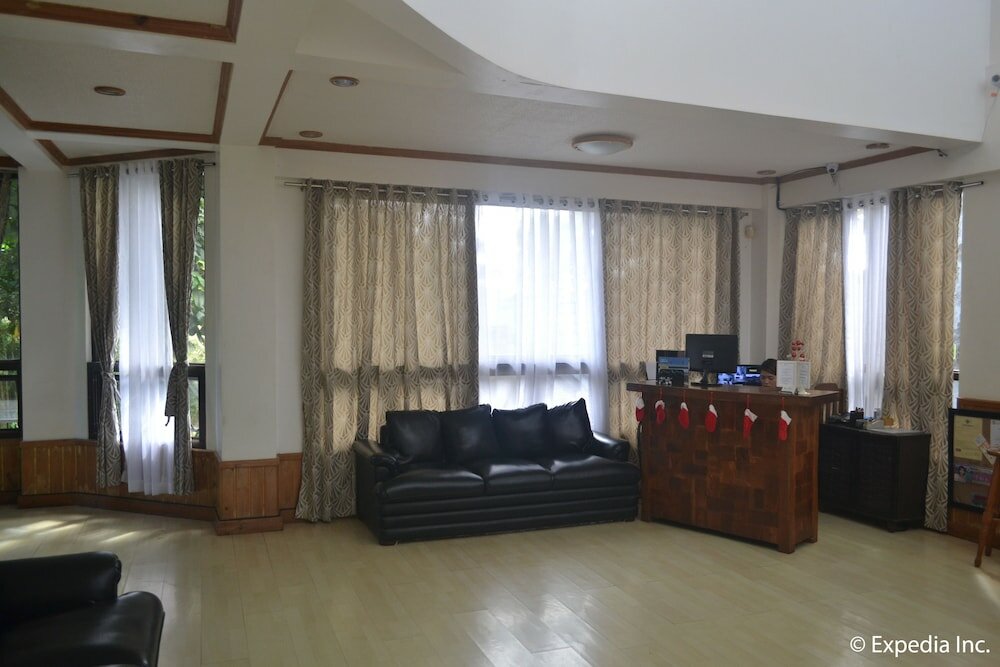 Фото Chateau Beatrice Bed & Breakfast