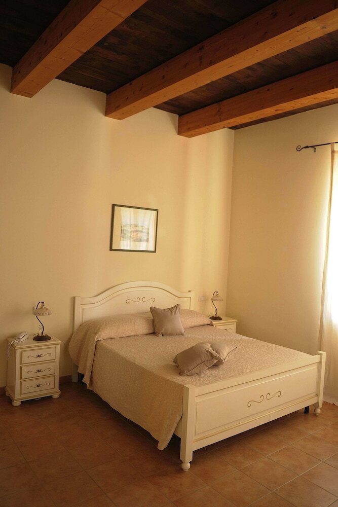 Фото Tenuta Marchesi Fezia