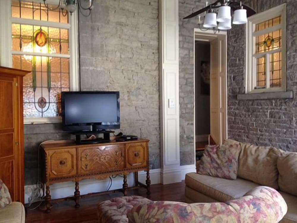 Фото The Noble Suites