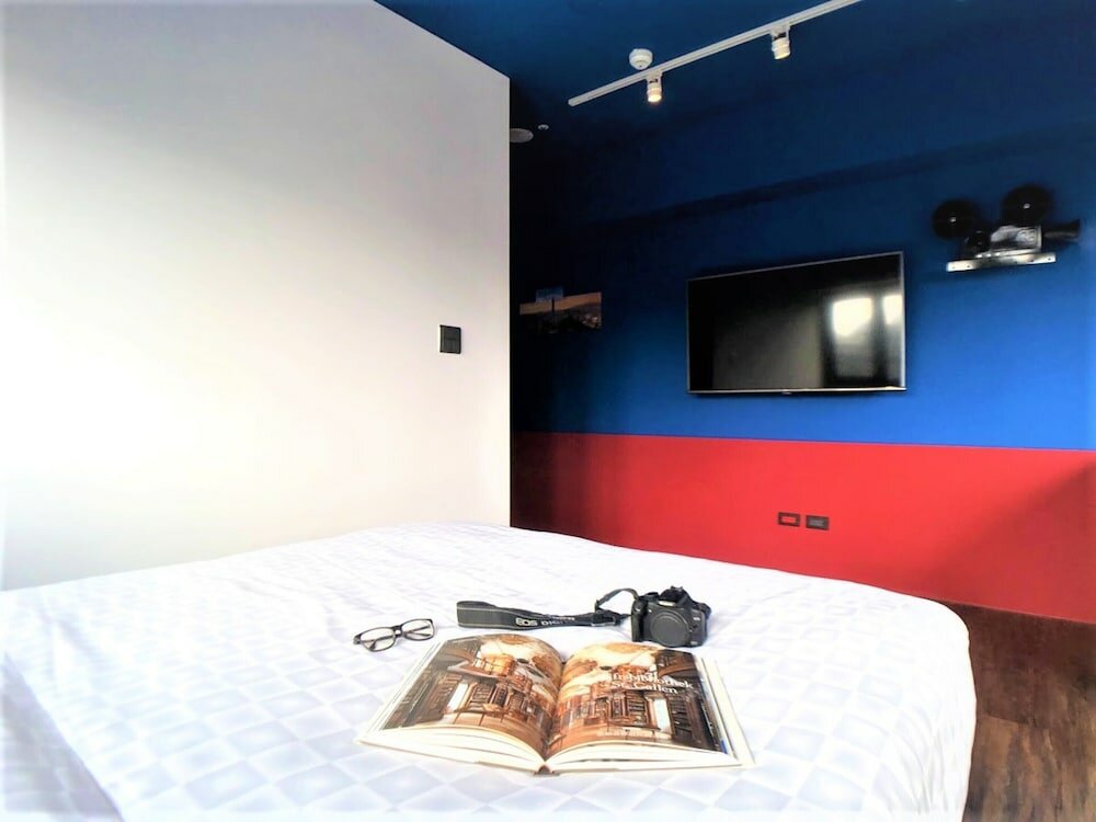 Фото Journey Town Inn