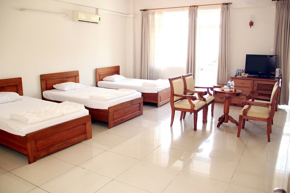 Фото Oyo 103 Airport Family Apartment