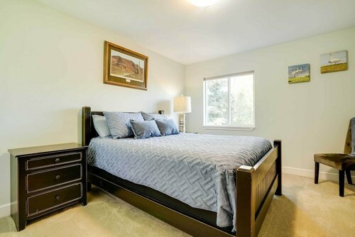 Апартаменты Anchorage Retreat w Private Deck & Backyard! в Анкоридже