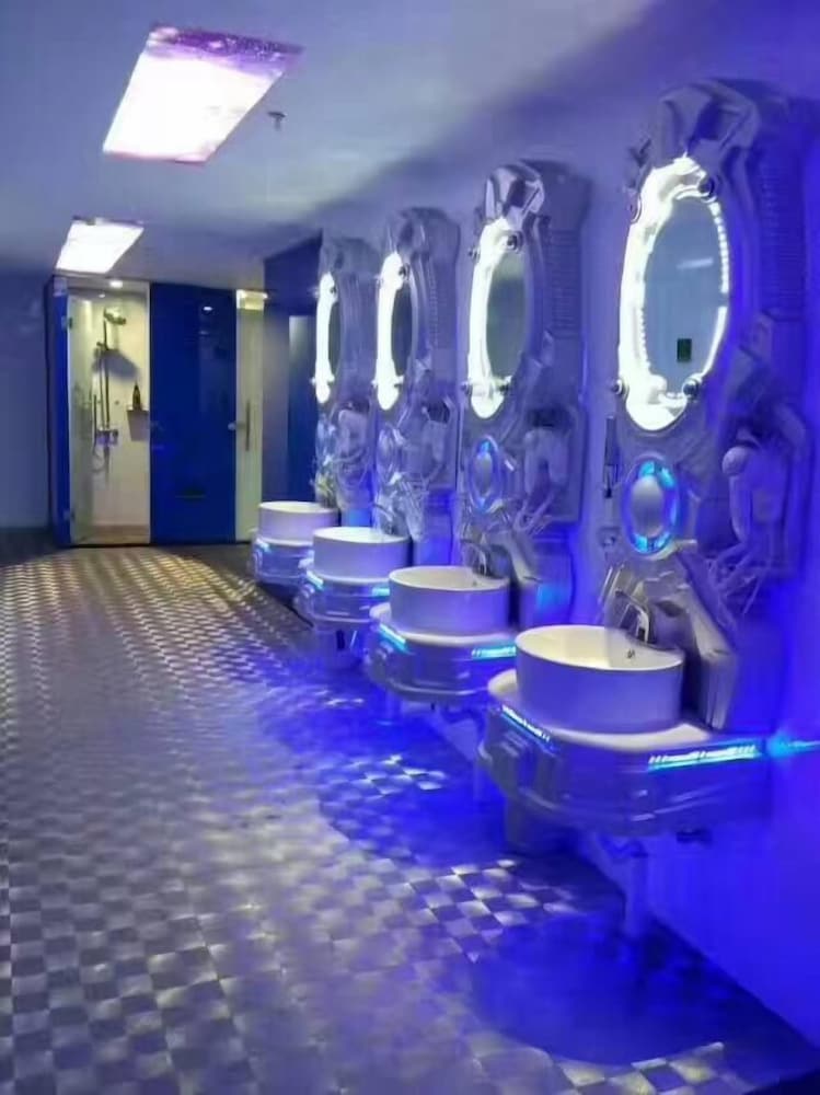 Фото Zhuhai Dreamers Capsule Hotel