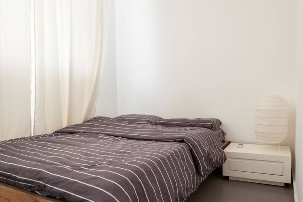 Фото Amazing Apt Bat-Yam Near Beach