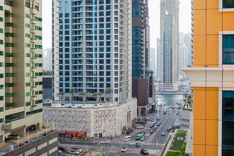Апартаменты Spacious 2br apartment in Marina Crown в Дубае