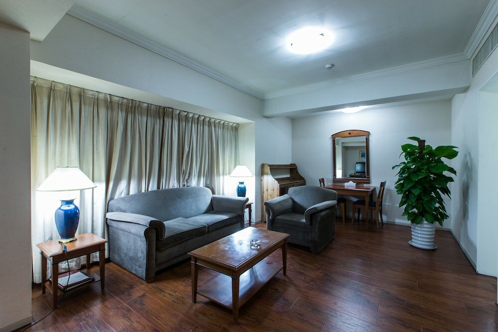 Фото Ruishi Hotel Dalian