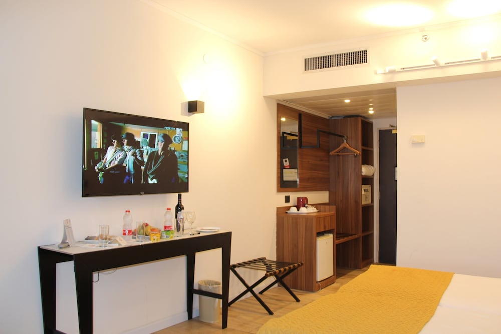 Фото Nazareth Plaza Hotel