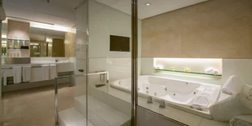 Фото Hotel Gran Marquise