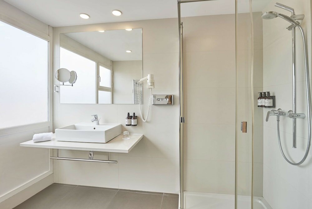 Фото Nh Barcelona Stadium