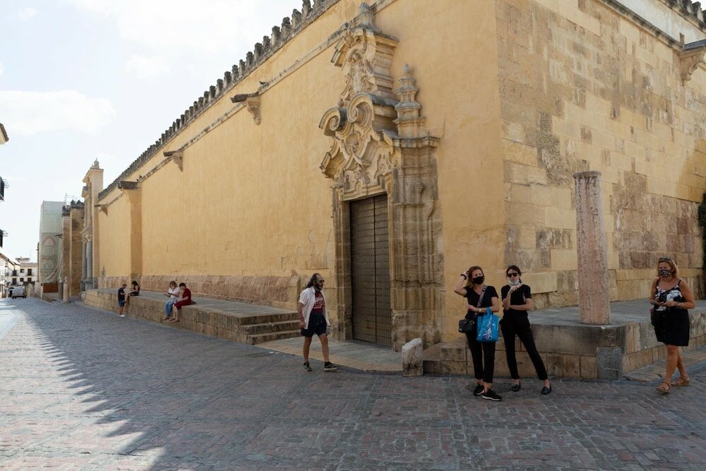 Фото Los Omeyas Hotel