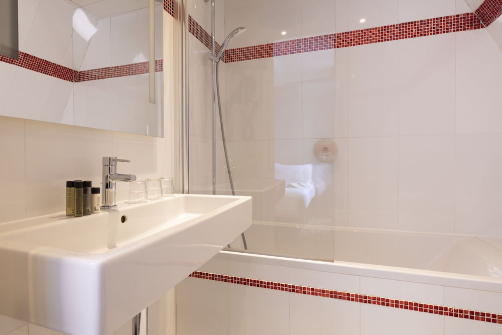 Фото Hotel Abbatial Saint Germain