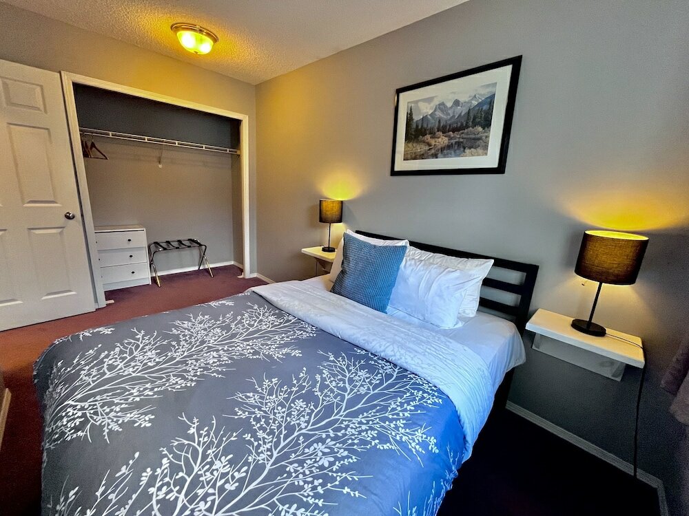 Фото Canadian Rockies Chalets