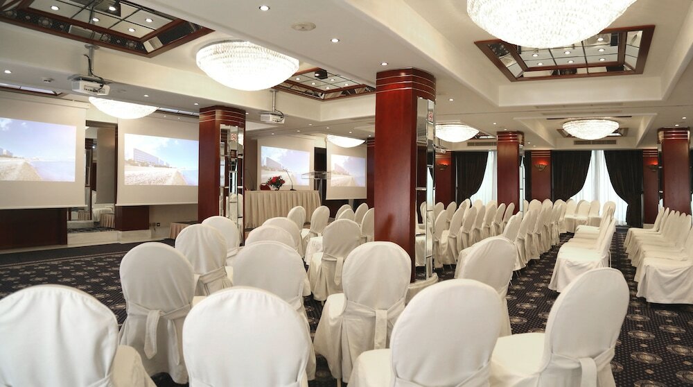 Фото Mediterranean Hotel