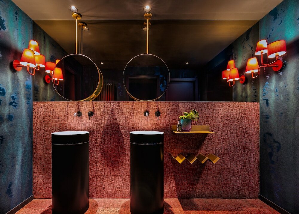 Фото The President