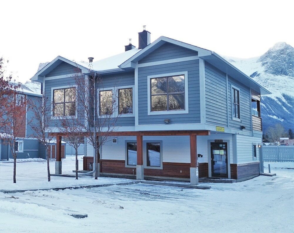 Фото Canadian Rockies Chalets