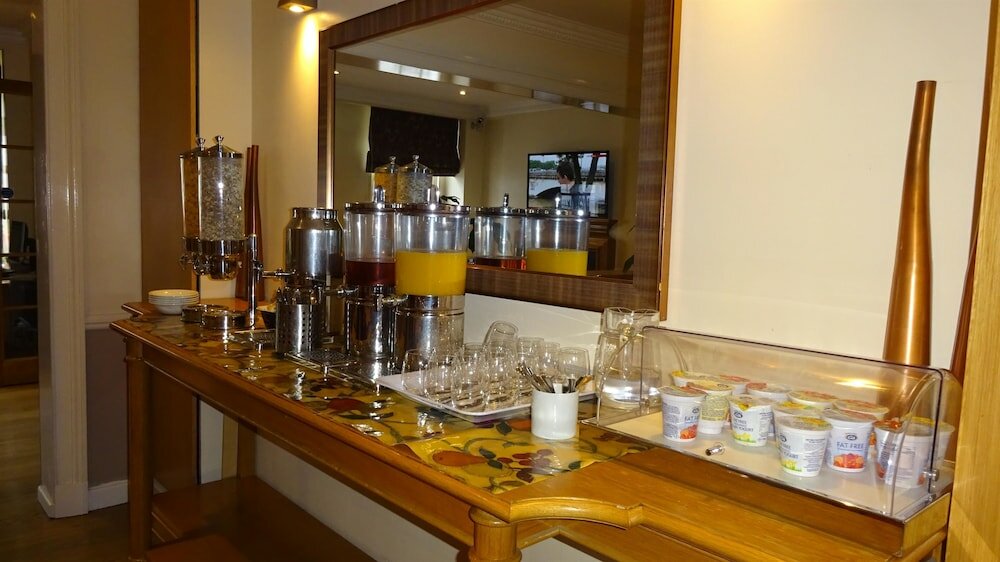 Фото Americana Hotel