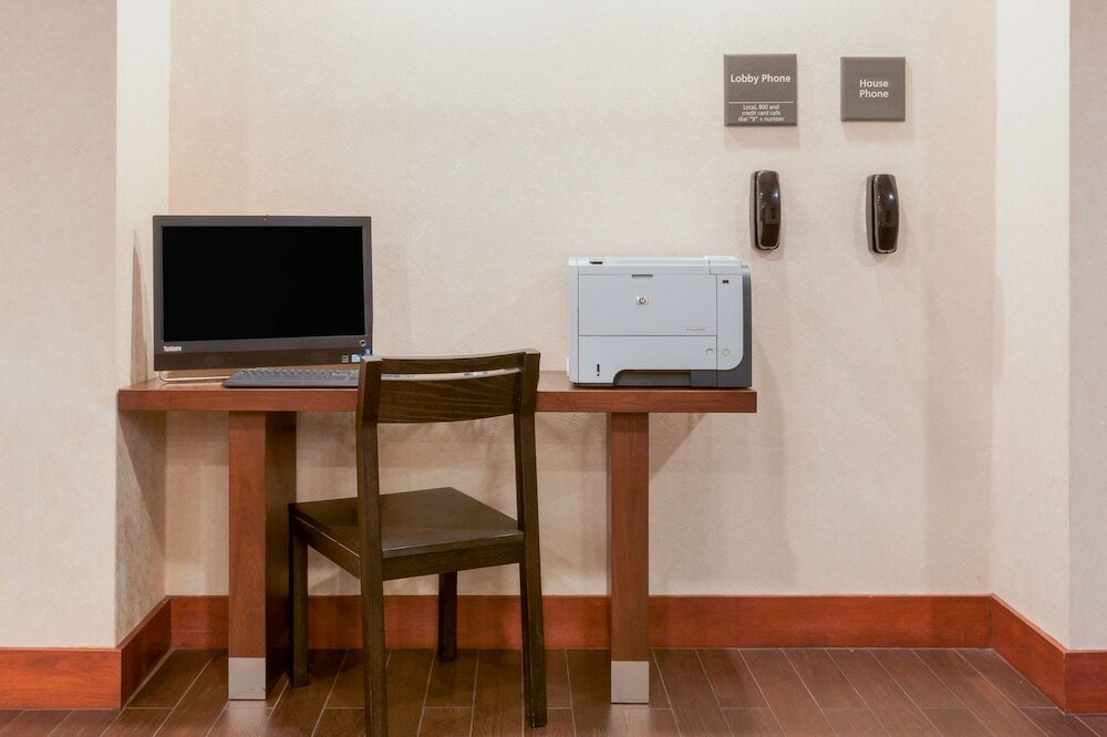 Фото Hampton Inn San Marcos, Ca