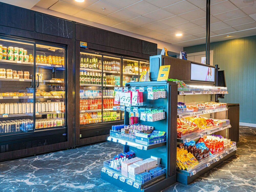 Фото Novotel London West