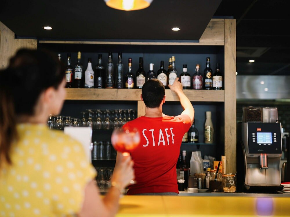 Фото Hôtel ibis Aix EN Provence