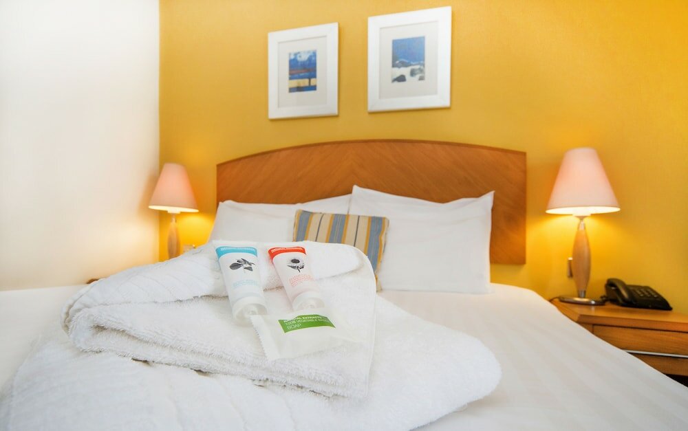 Фото Worcester Whitehouse